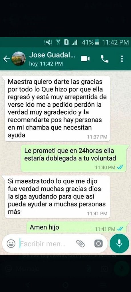 Maestra Venus captura testimonio